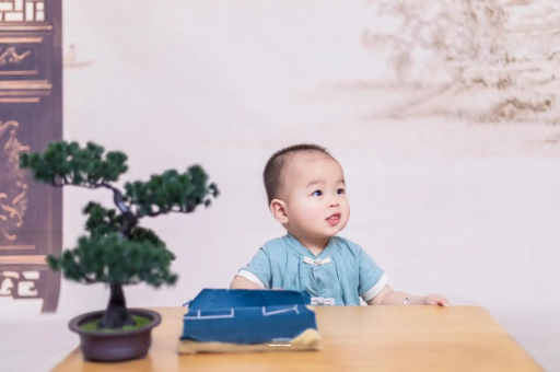 西双版纳宝宝腿纹不对称怎么办 西双版纳宝宝腿纹不对称怎么办