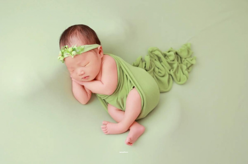 西双版纳宝宝在肚子里打嗝 西双版纳宝宝在肚子里打嗝